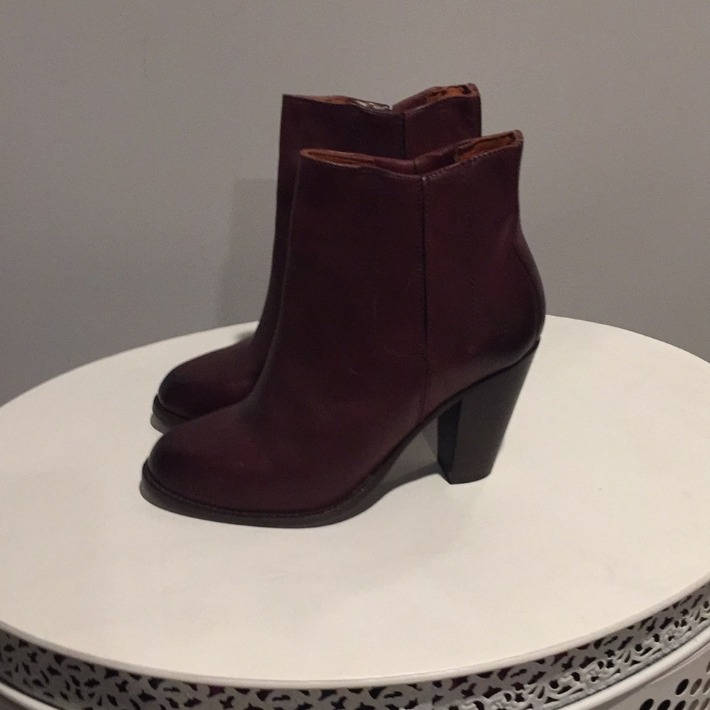 Frye Ankle boots